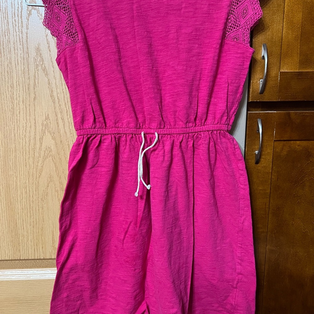 Old Navy Fuchsia Top new